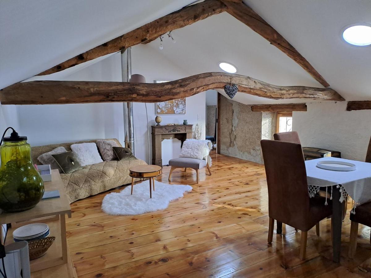 Le Grenier Des Moineaux Bed & Breakfast Font-Romeu-Odeillo-Via Dış mekan fotoğraf